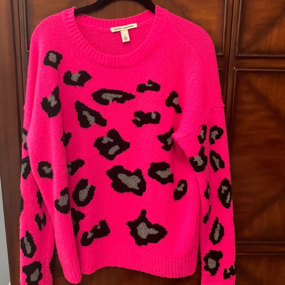 Autumn cashmere 100% pure cashmere hot pink with gray and black “spots”